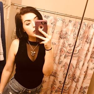 Black mesh in the front tank.